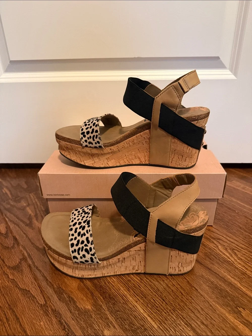 OTBT stylish wedge